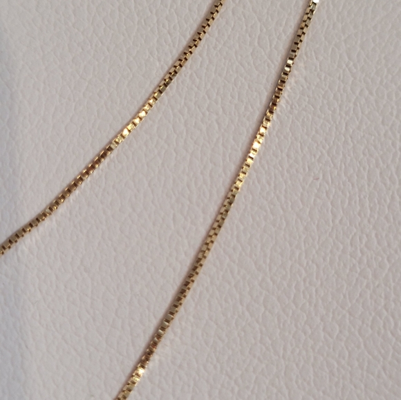 14K Solid Yellow Gold Box Chain Necklace 22"L. - Picture 3 of 4